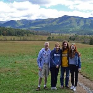 Meet your Posher, Claire